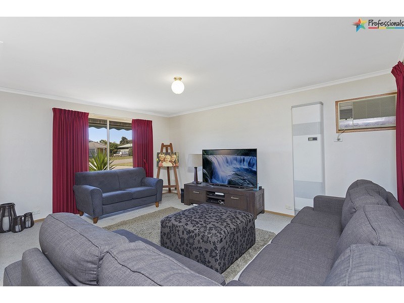 19 Berberick Court, Thurgoona NSW 2640