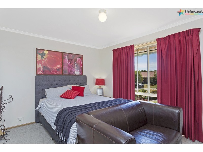 19 Berberick Court, Thurgoona NSW 2640