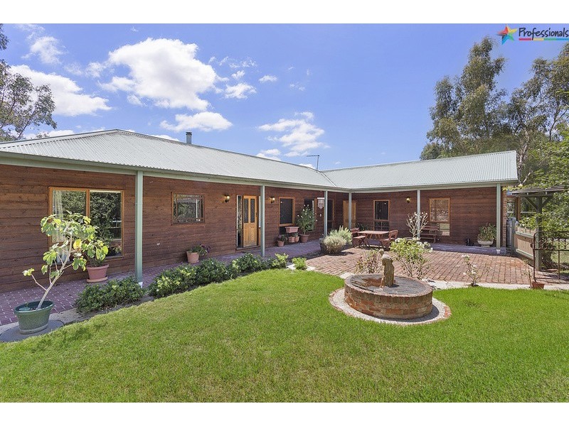 8 Wildon Avenue, Yackandandah VIC 3749