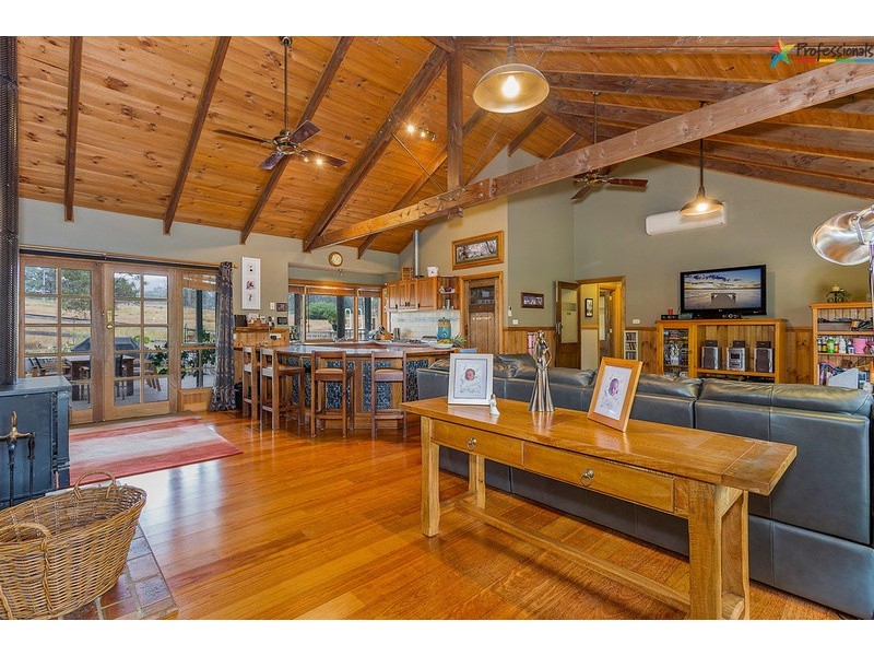 8 Wildon Avenue, Yackandandah VIC 3749