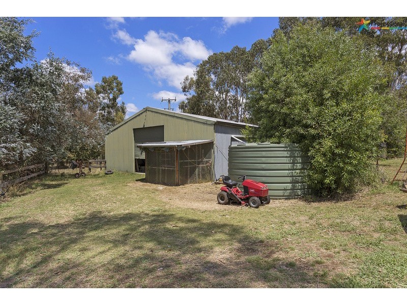 8 Wildon Avenue, Yackandandah VIC 3749