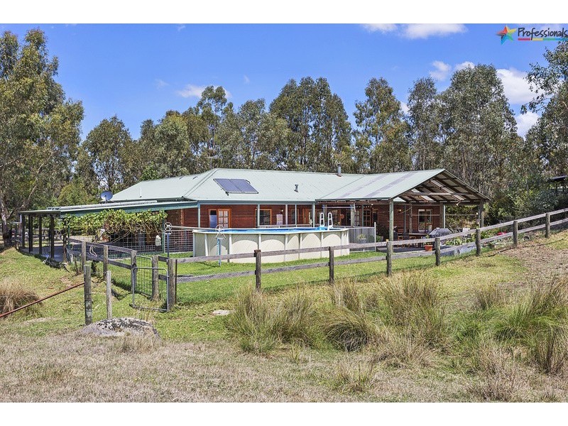 8 Wildon Avenue, Yackandandah VIC 3749