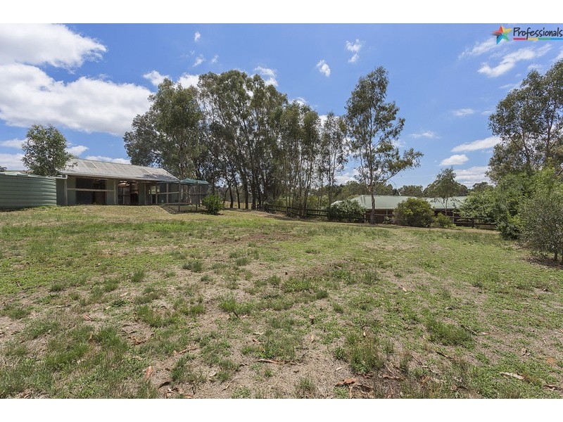 8 Wildon Avenue, Yackandandah VIC 3749