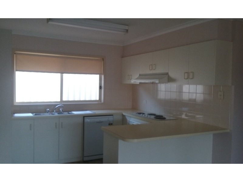 7 McCulloch Crescent, Wodonga VIC 3690