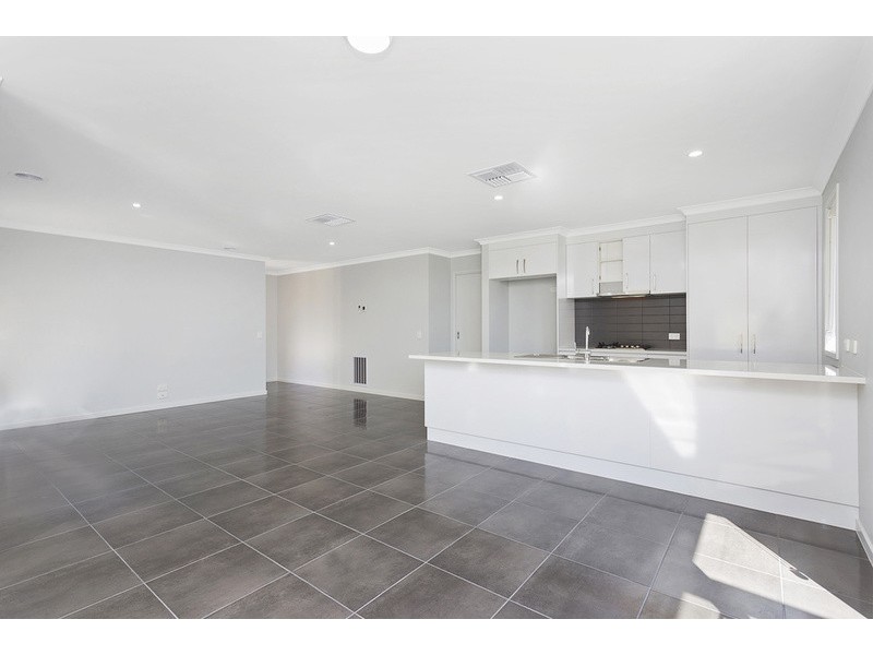 2/17 Nelson Court, Wodonga VIC 3690