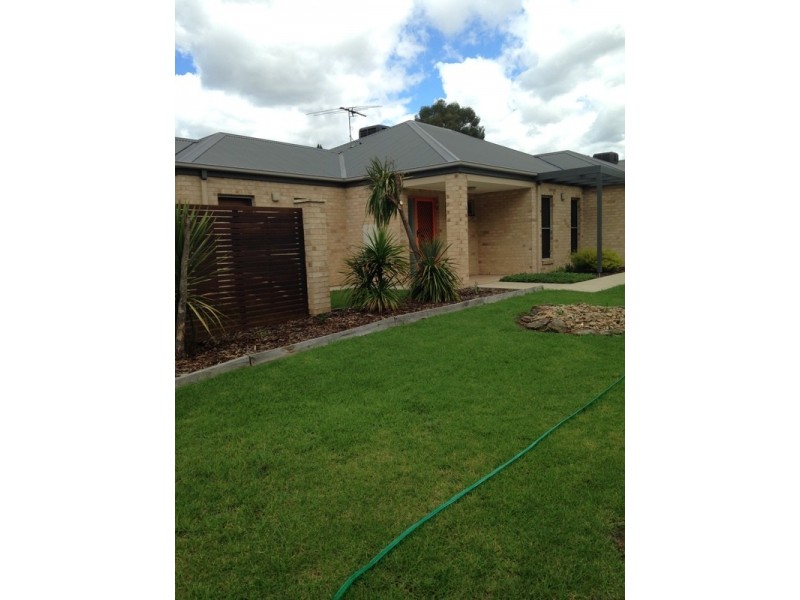 14 Stanger Court, Wodonga VIC 3690