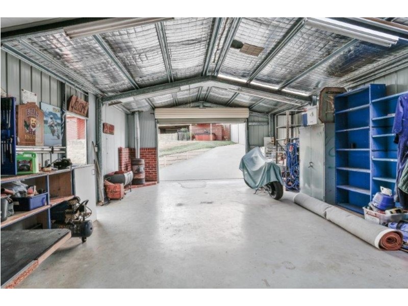 24 Falcon Circuit, Wodonga VIC 3690