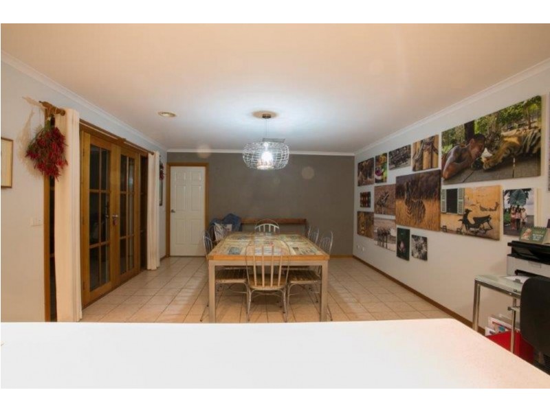 24 Falcon Circuit, Wodonga VIC 3690