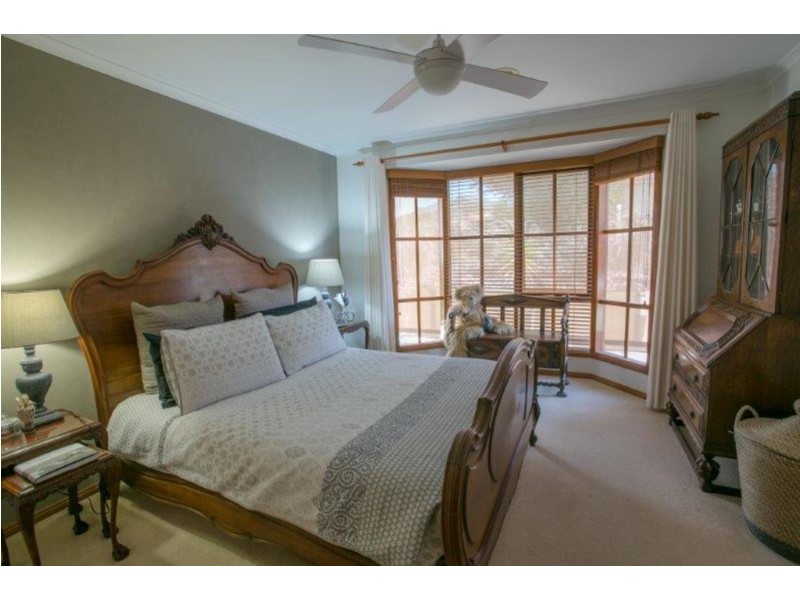 24 Falcon Circuit, Wodonga VIC 3690