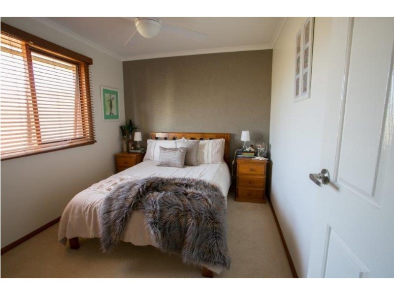 24 Falcon Circuit, Wodonga VIC 3690