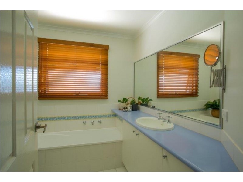 24 Falcon Circuit, Wodonga VIC 3690