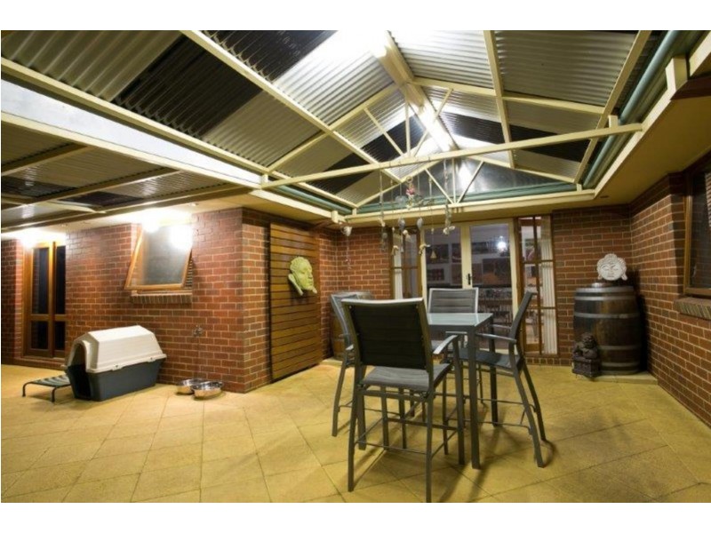 24 Falcon Circuit, Wodonga VIC 3690