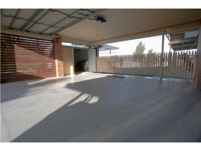 24 Falcon Circuit, Wodonga VIC 3690