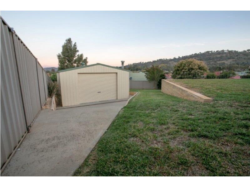 24 Falcon Circuit, Wodonga VIC 3690