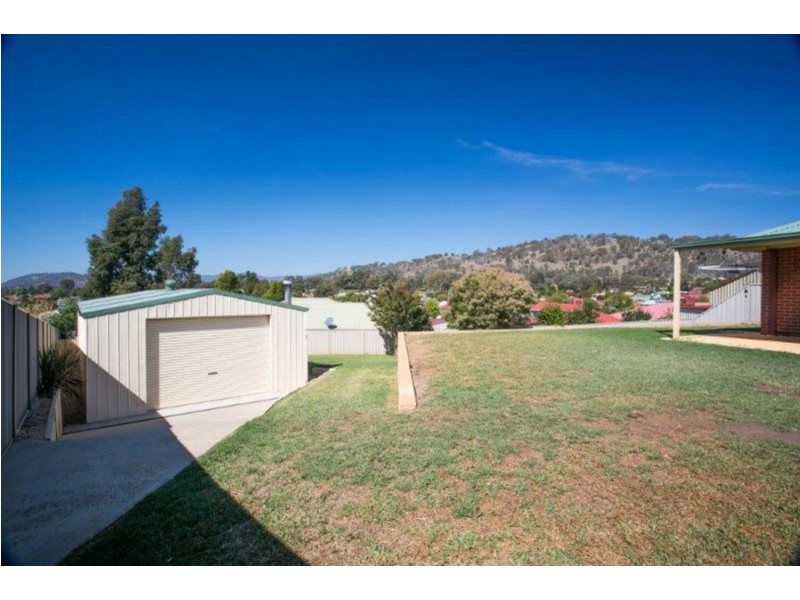 24 Falcon Circuit, Wodonga VIC 3690