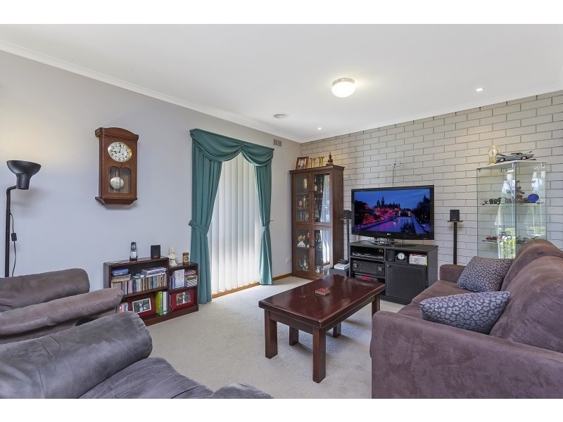 2/18 Sapphire Circuit, Wodonga VIC 3690