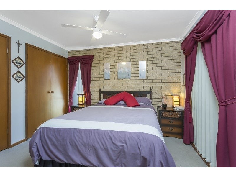 2/18 Sapphire Circuit, Wodonga VIC 3690