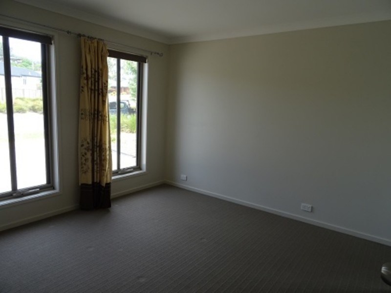 24 Victoria Cross Parade, Wodonga VIC 3690