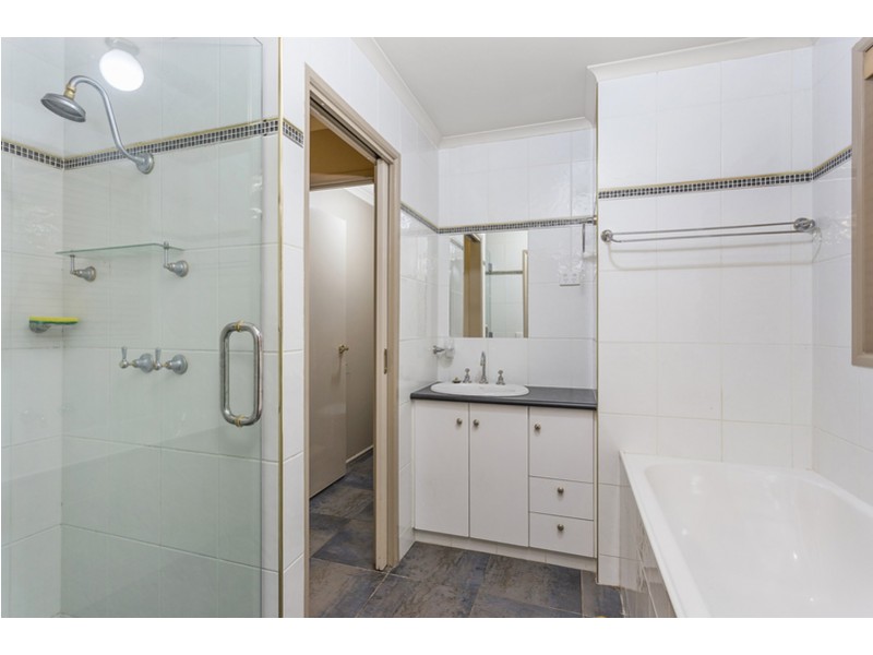 12 Dundee Drive, Wodonga VIC 3690