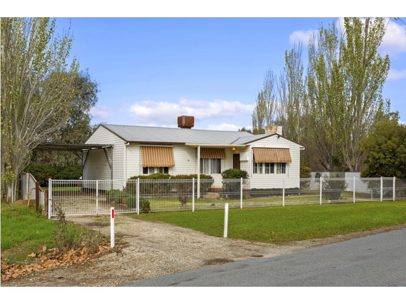 76 High Street, Barnawartha VIC 3688