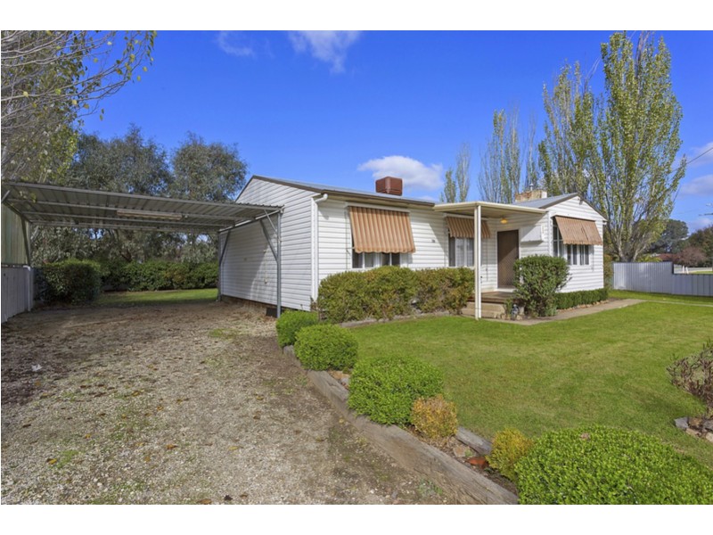 76 High Street, Barnawartha VIC 3688