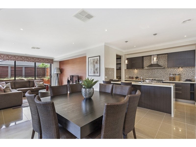 14 Riverside Boulevard, Wodonga VIC 3690