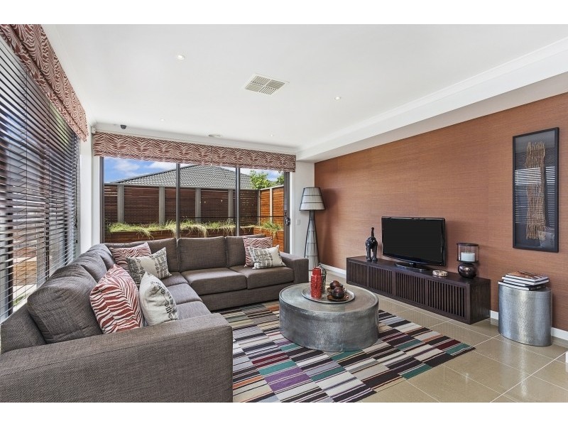 14 Riverside Boulevard, Wodonga VIC 3690