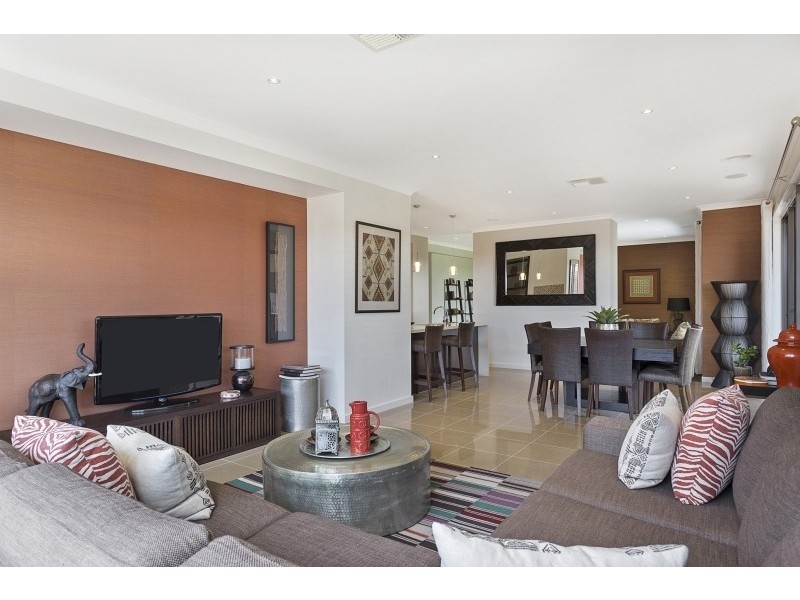 14 Riverside Boulevard, Wodonga VIC 3690