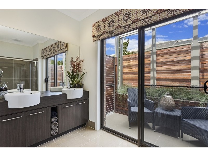 14 Riverside Boulevard, Wodonga VIC 3690