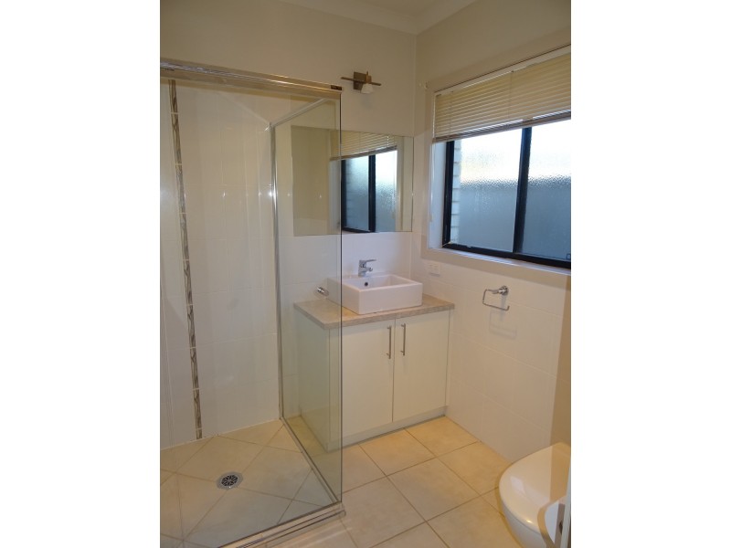 8 Garden Cove, Wodonga VIC 3690