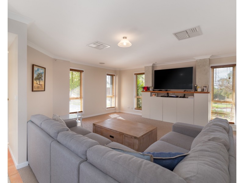 2 Menzies Street, Wodonga VIC 3690