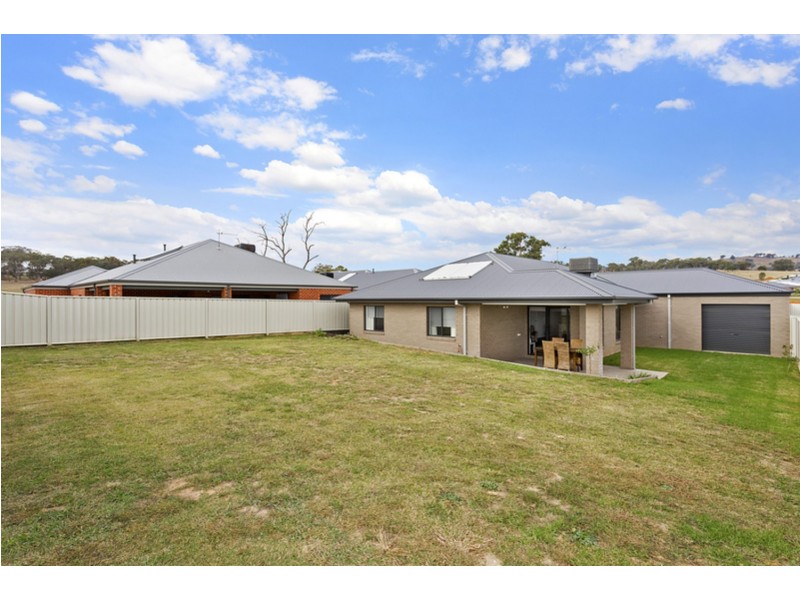7 Pembroke Crescent, Wodonga VIC 3690