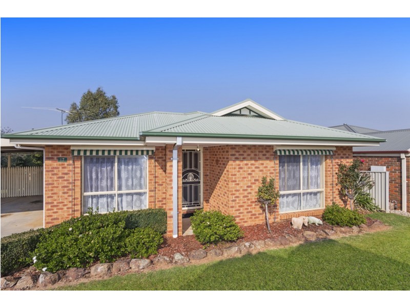 17 Riverview Terrace, Wodonga VIC 3690