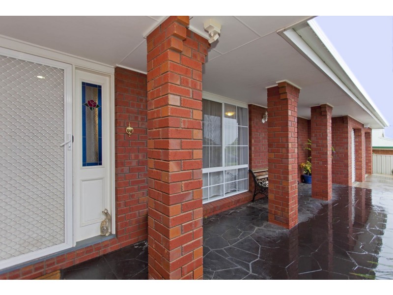 11 Kingfisher Drive, Wodonga VIC 3690