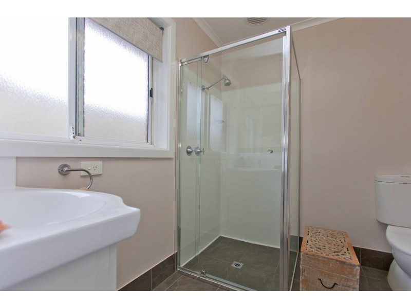 11 Kingfisher Drive, Wodonga VIC 3690