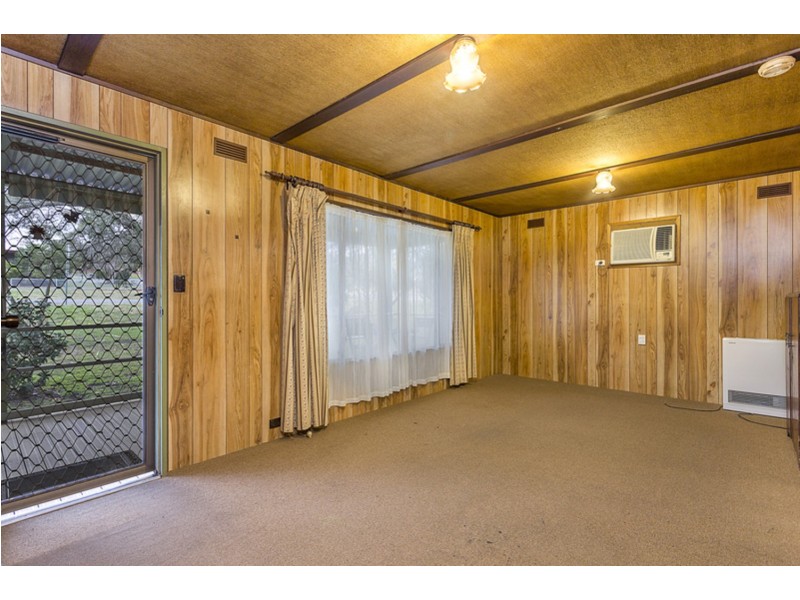 80 Albert Road, Chiltern VIC 3683