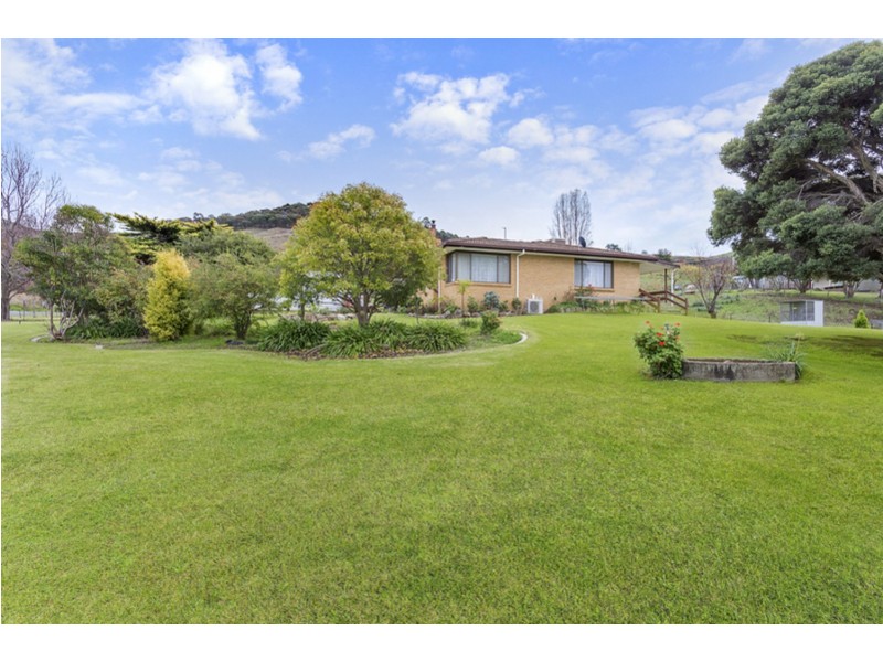 4 Hewitt Street, Bethanga VIC 3691