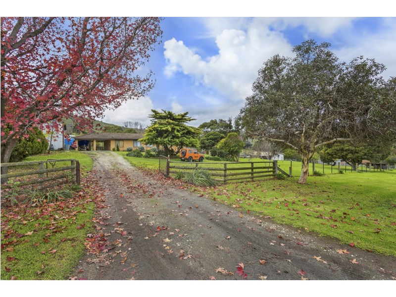 4 Hewitt Street, Bethanga VIC 3691