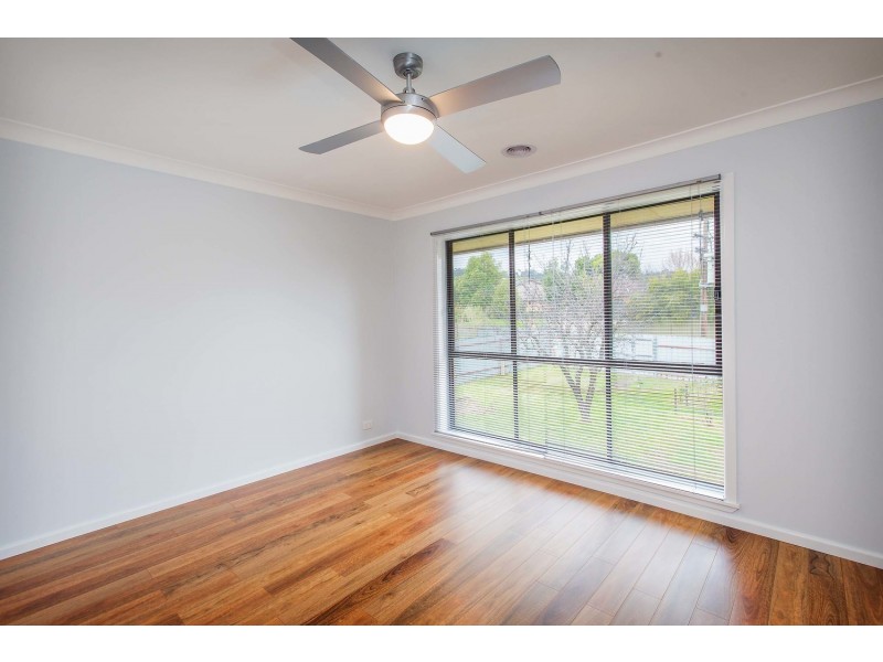 2 Scarborough Drive, Wodonga VIC 3690