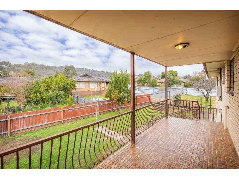 2 Scarborough Drive, Wodonga VIC 3690