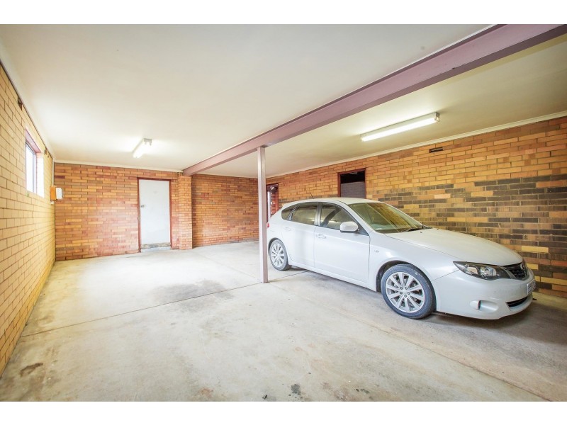 2 Scarborough Drive, Wodonga VIC 3690