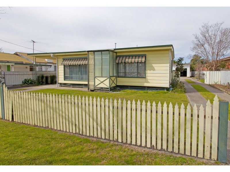 14 Charles Street, Wodonga VIC 3690