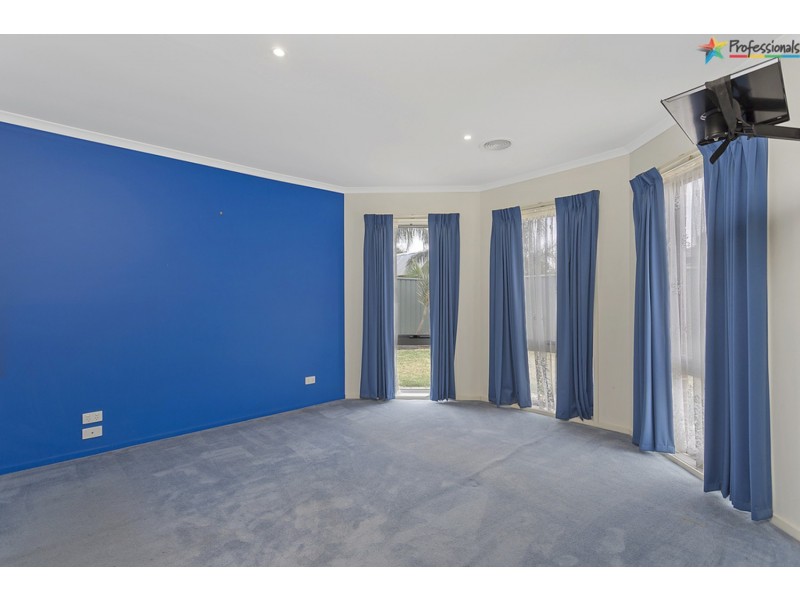 8 Fussell Court, Wodonga VIC 3690