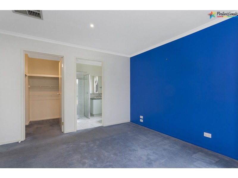 8 Fussell Court, Wodonga VIC 3690