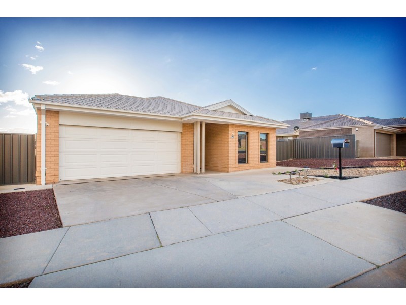 16 McAuliffe Street, Wodonga VIC 3690