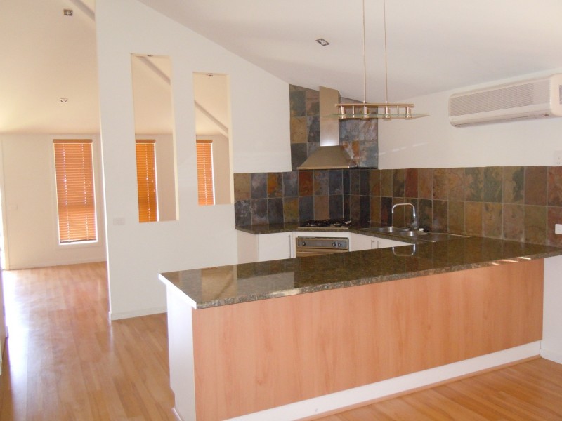 47 Kurrajong Crescent, Albury NSW 2640