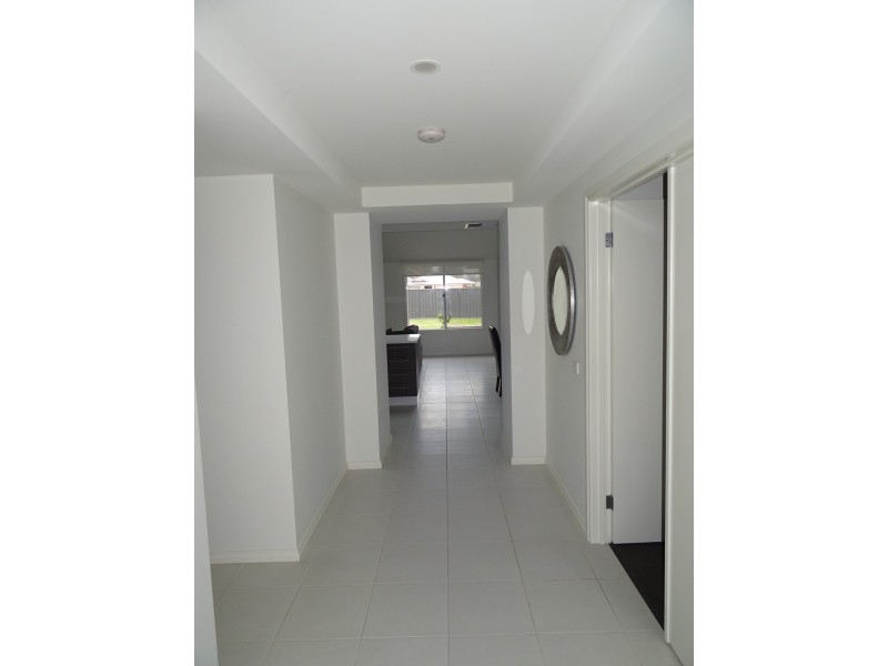 11 Trickett Avenue, Killara VIC 3691