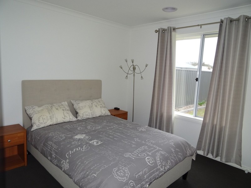 11 Trickett Avenue, Killara VIC 3691