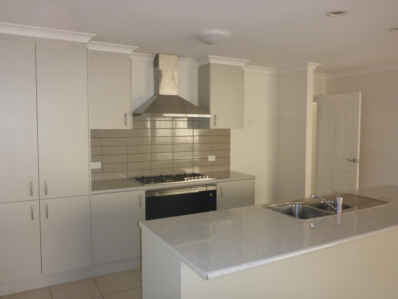 29 Victoria Cross Parade, Wodonga VIC 3690