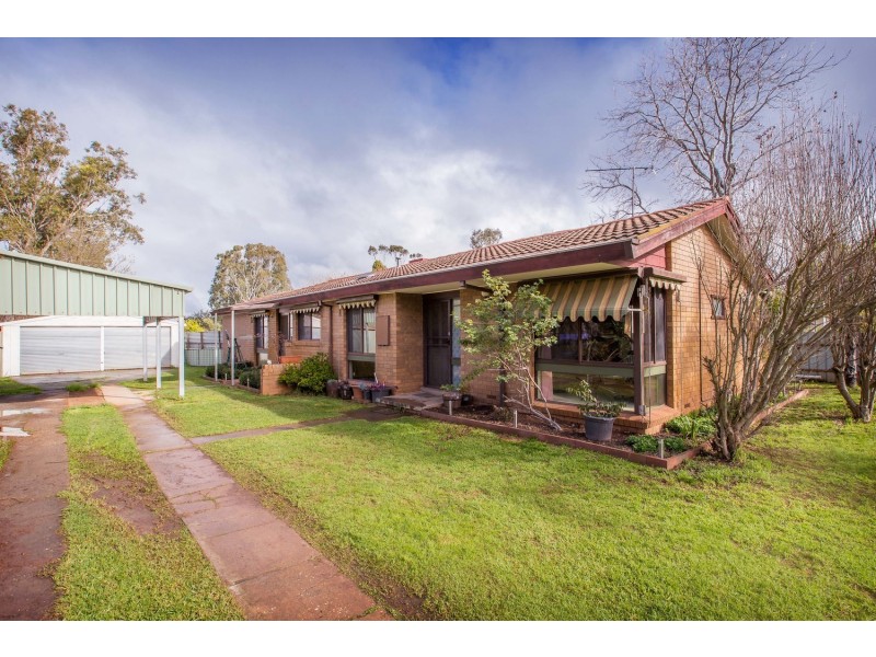 36 Kennedy Street, Howlong NSW 2643